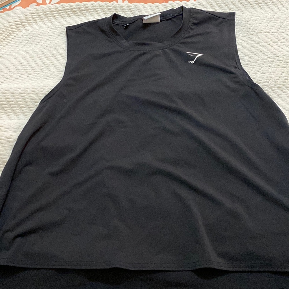 NWOT Gymshark flowy tank